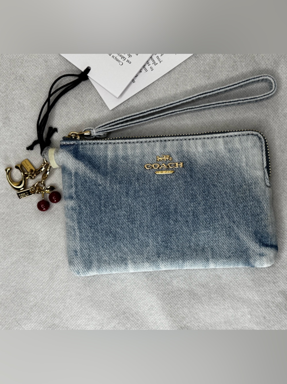 NWT Coach Corner Zip Wristlet in Loved Denim with Charms CEF82 Indigo Light 🍒